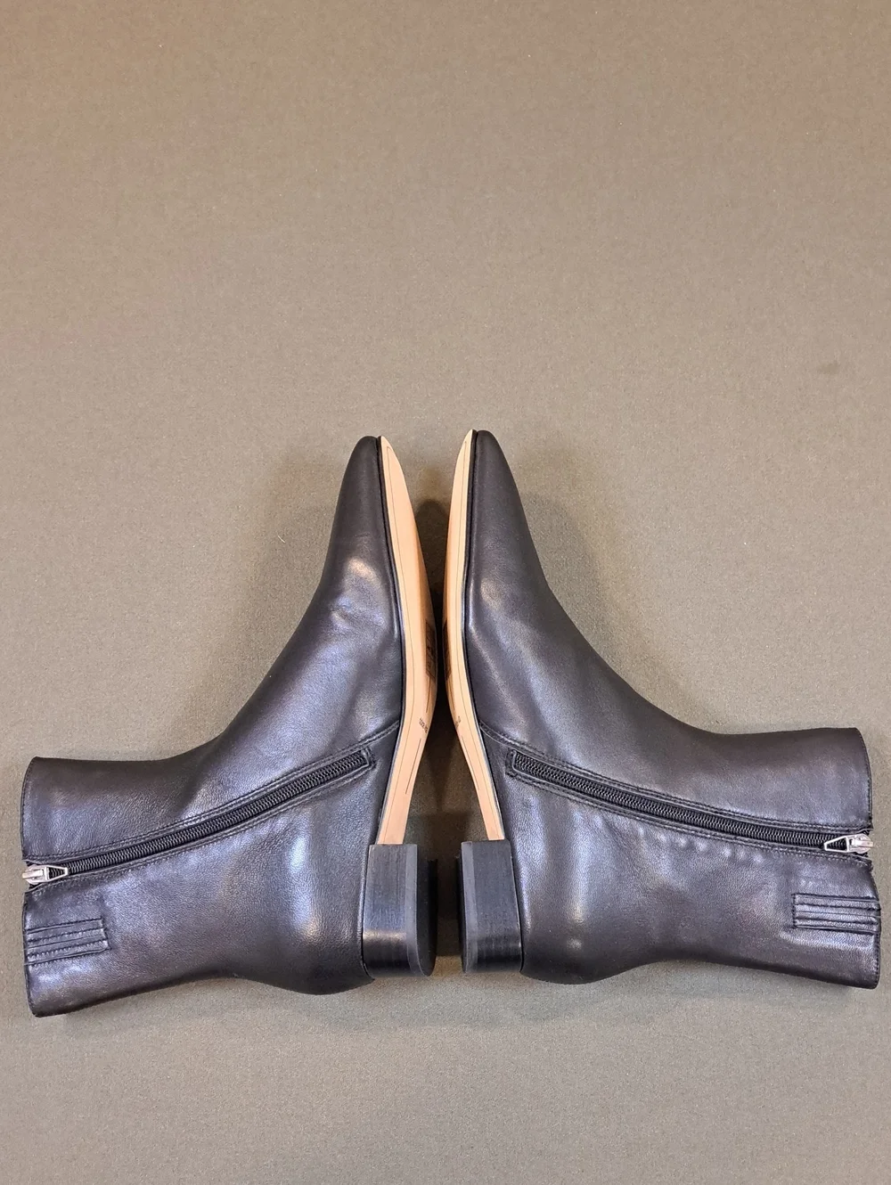 Dolce Vita Tarine Booties Black Leather - Size: Women 9.5